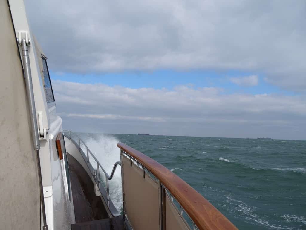 Die JULIUS auf der Nordsee bei Windstärke 6.