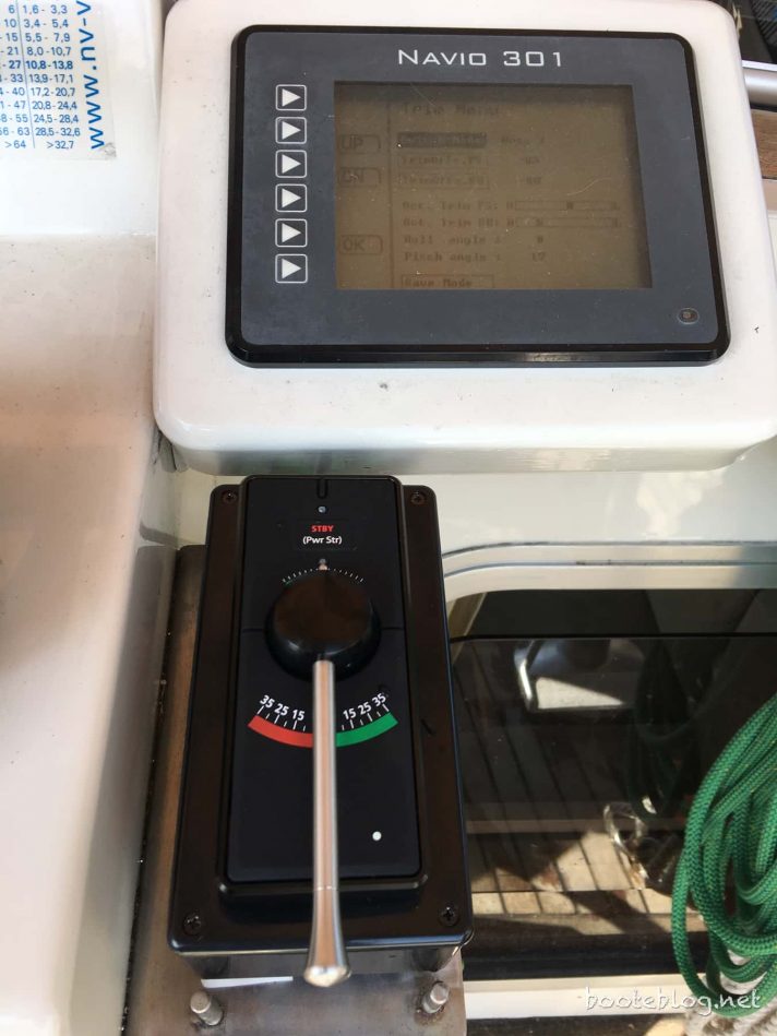 Raymarine Evo Ruderanlage und Autopilot Kurzzeitiger Schatten und viel