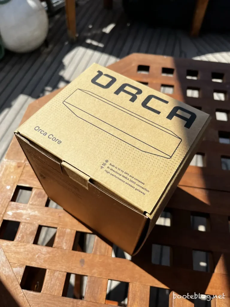 Das Packet mit dem Orca Core.