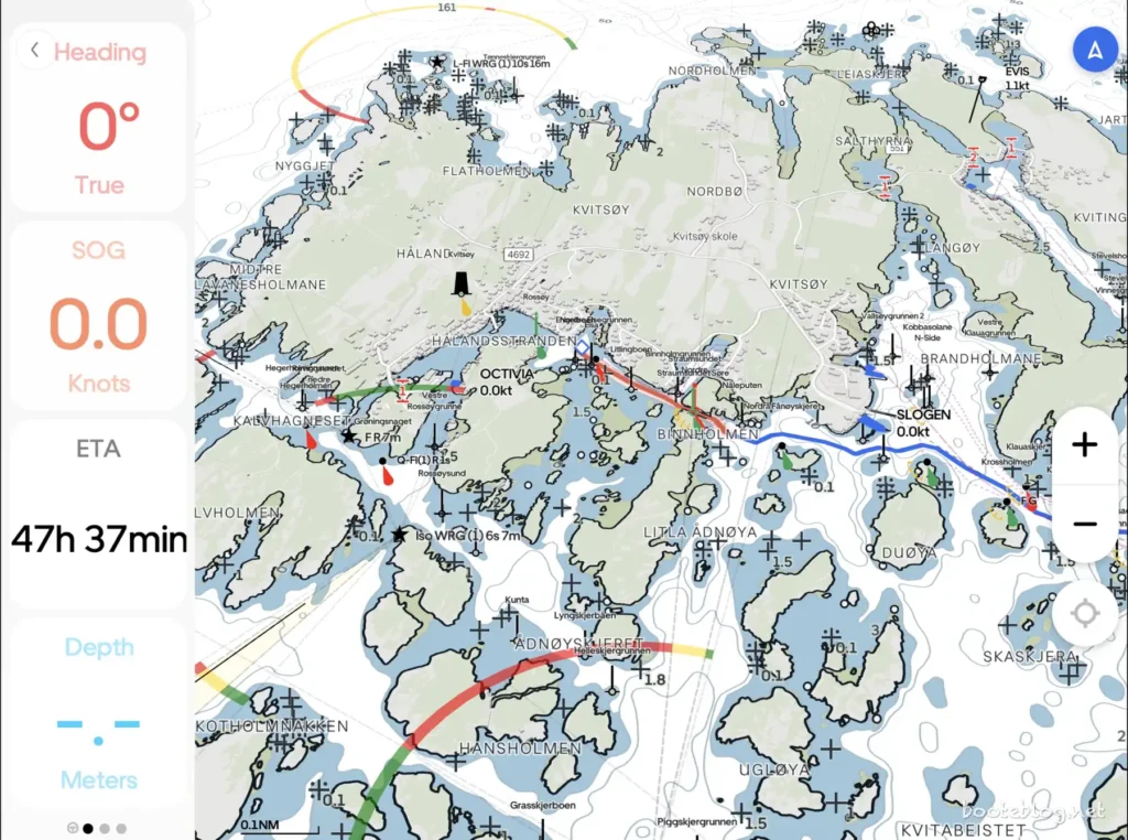 Kvitsøy, Norwegen in hoher Zoomstufe in Orca Charts, gekippte "3D" Darstellung im Fahrt-Modus.